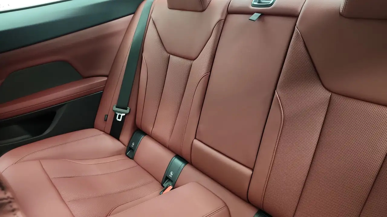 BMW 4 Series - Image 29