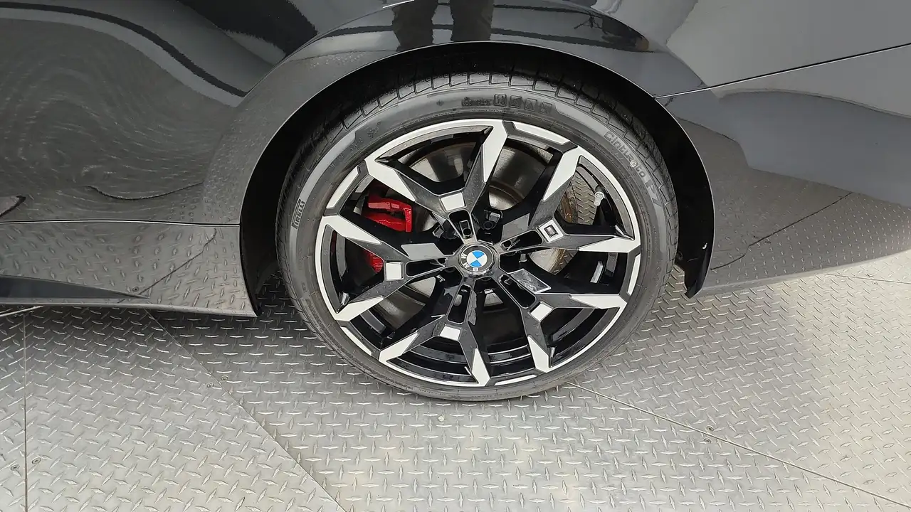 BMW 4 Series - Image 12