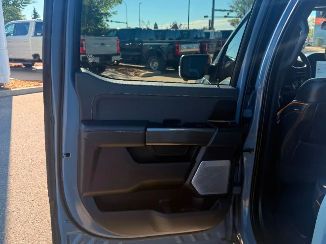 Ford F-150 - Image 13