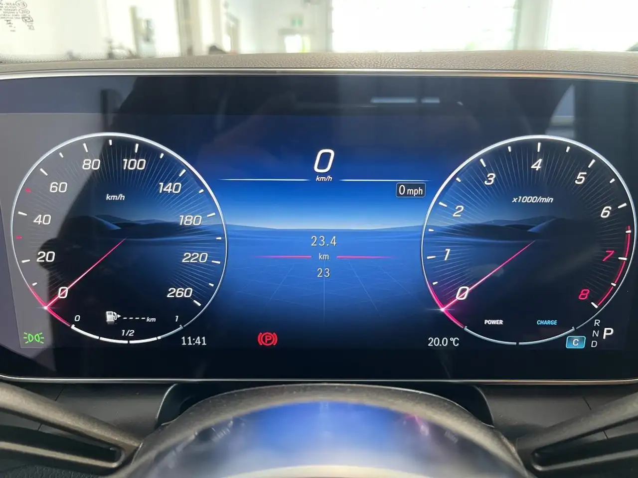 Mercedes-Benz GLC - Image 12