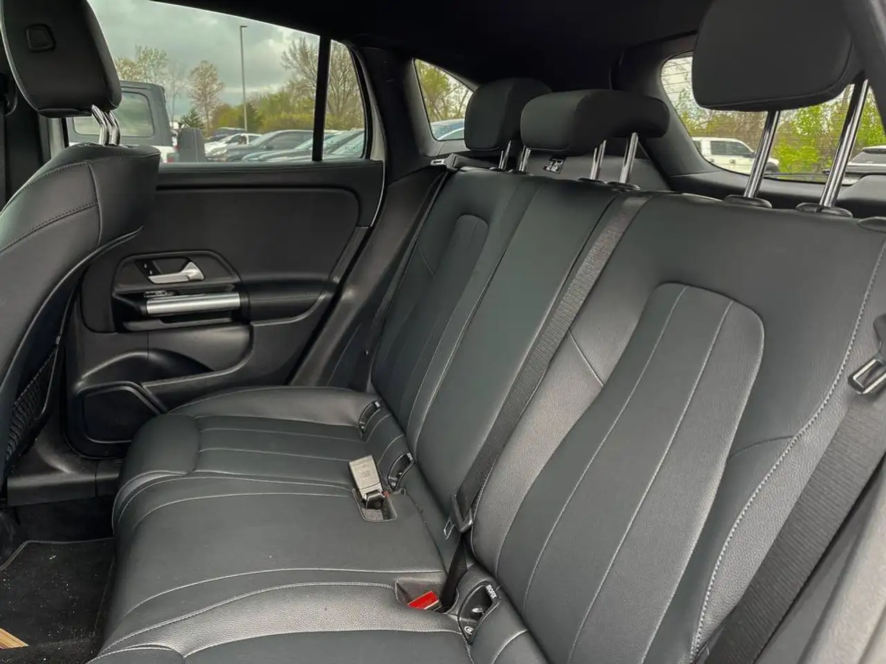 Mercedes-Benz GLA - Image 25