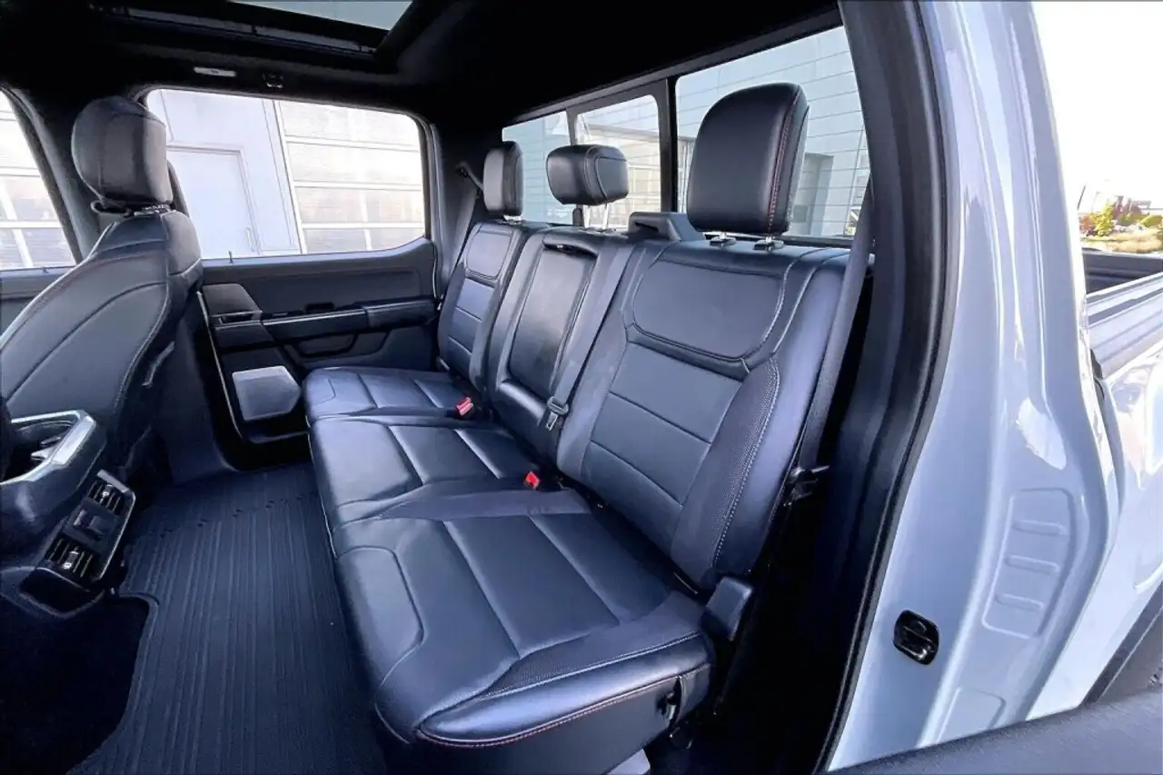Ford F-150 - Image 21