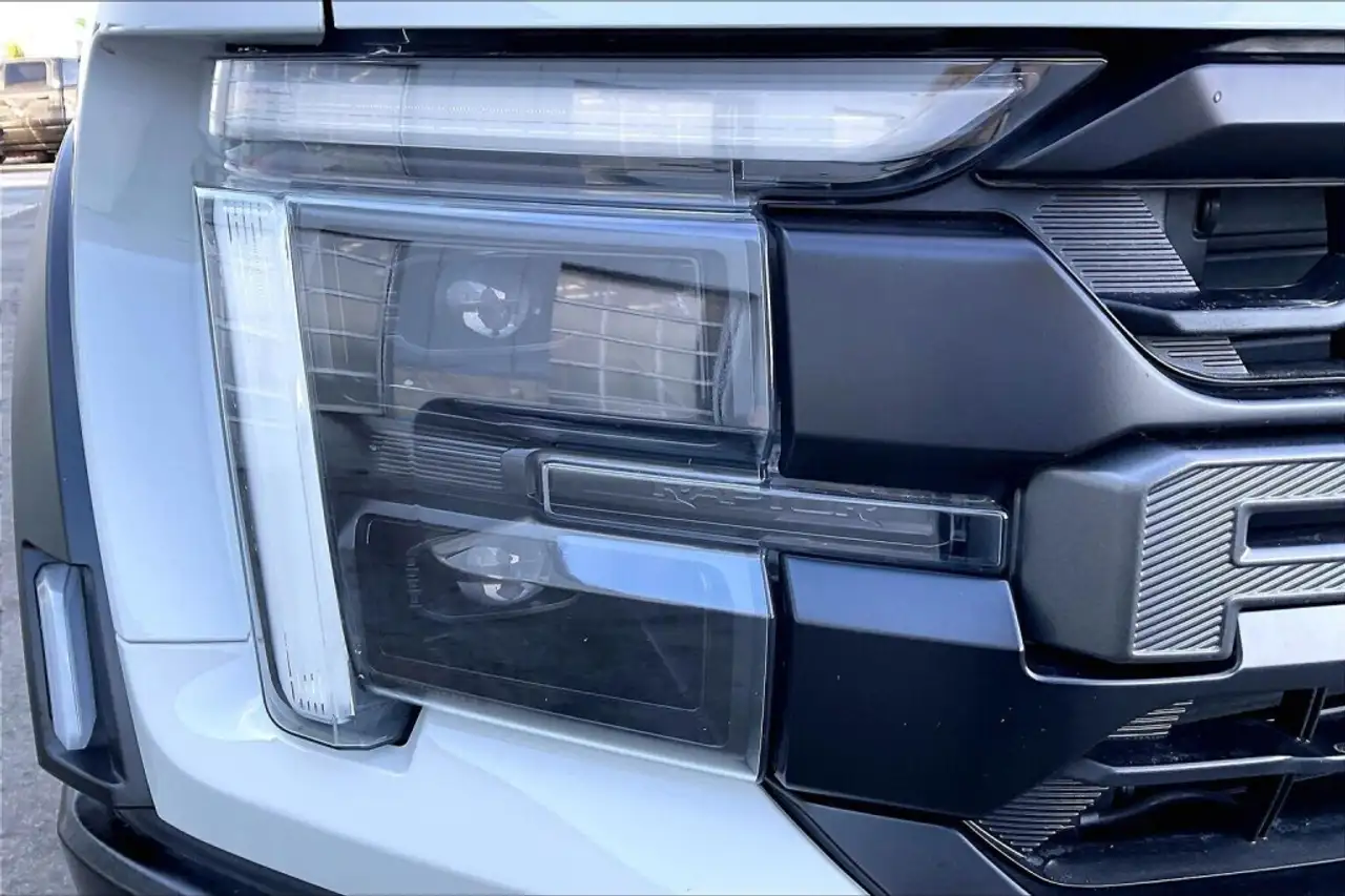 Ford F-150 - Image 29