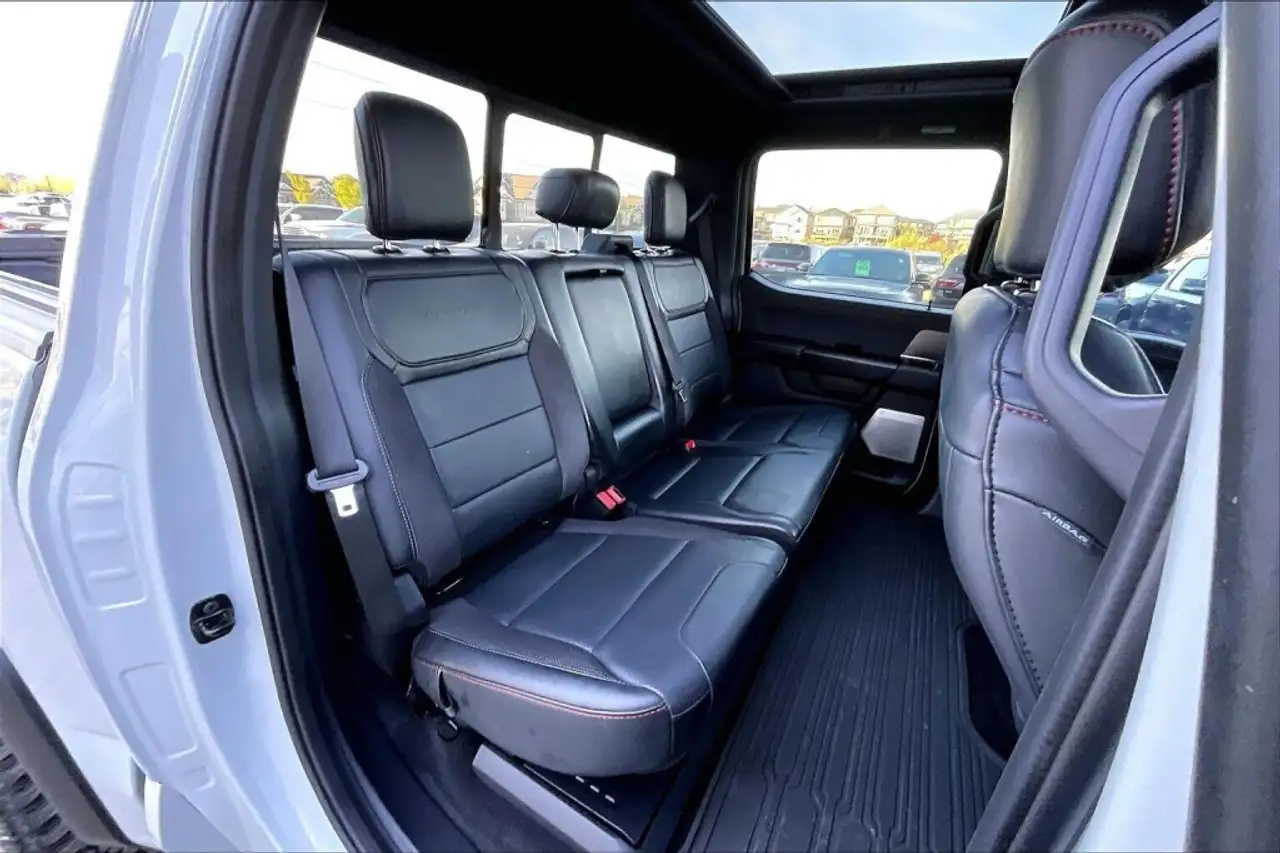 Ford F-150 - Image 22