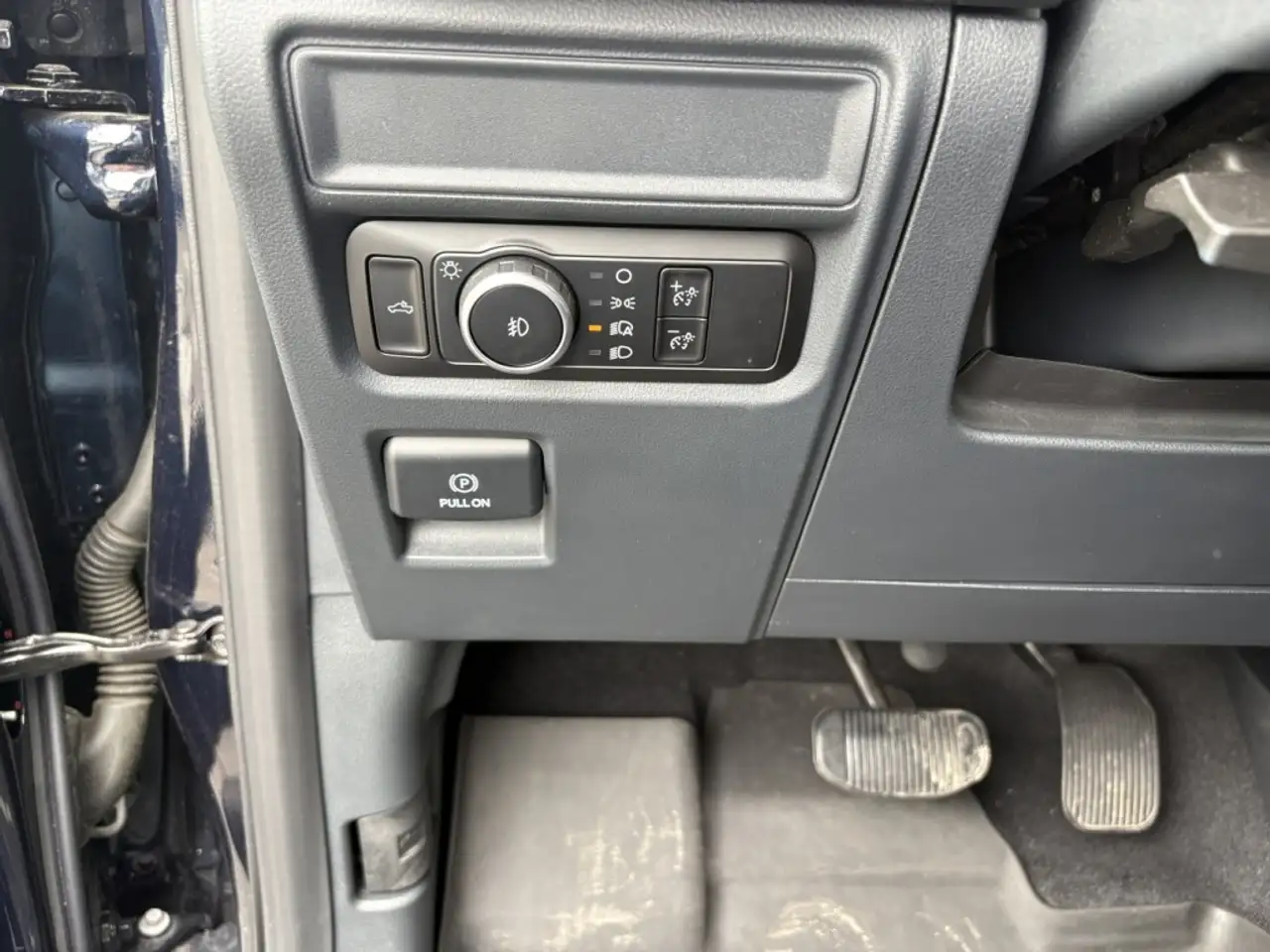 Ford F-150 - Image 28