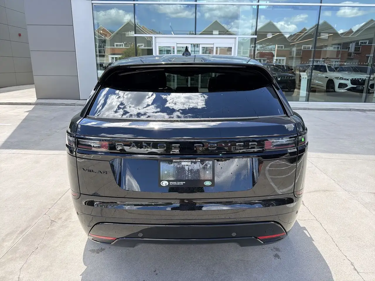 Land Rover Range Rover Velar - Image 4