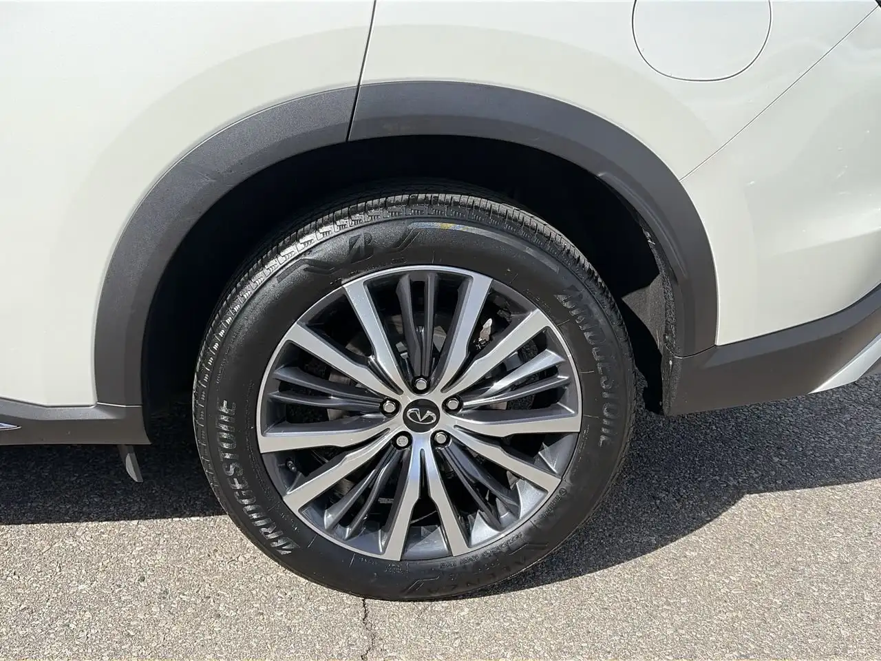 Infiniti QX60 - Image 18
