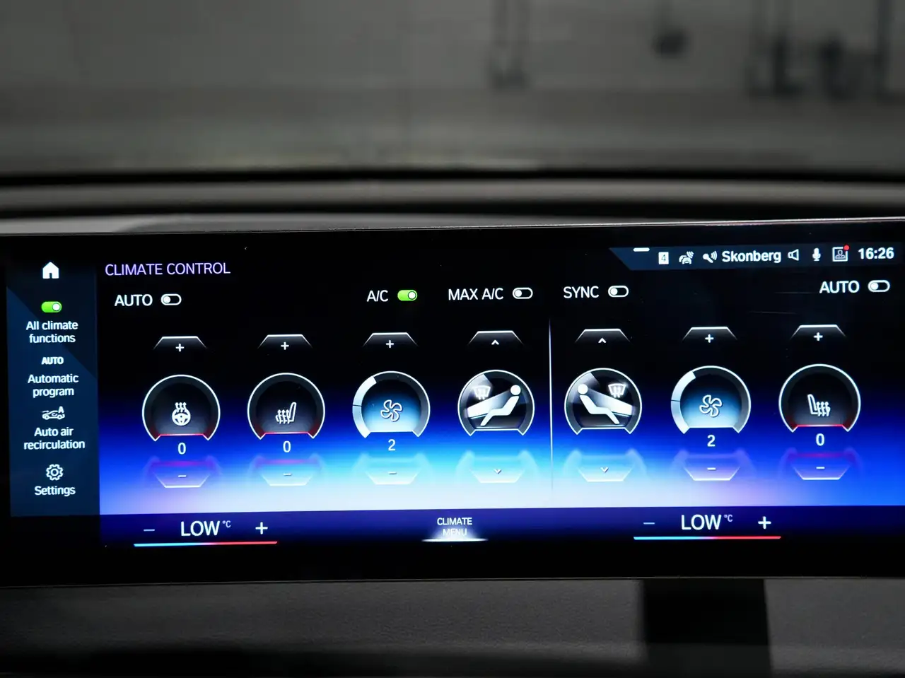 BMW iX - Image 22
