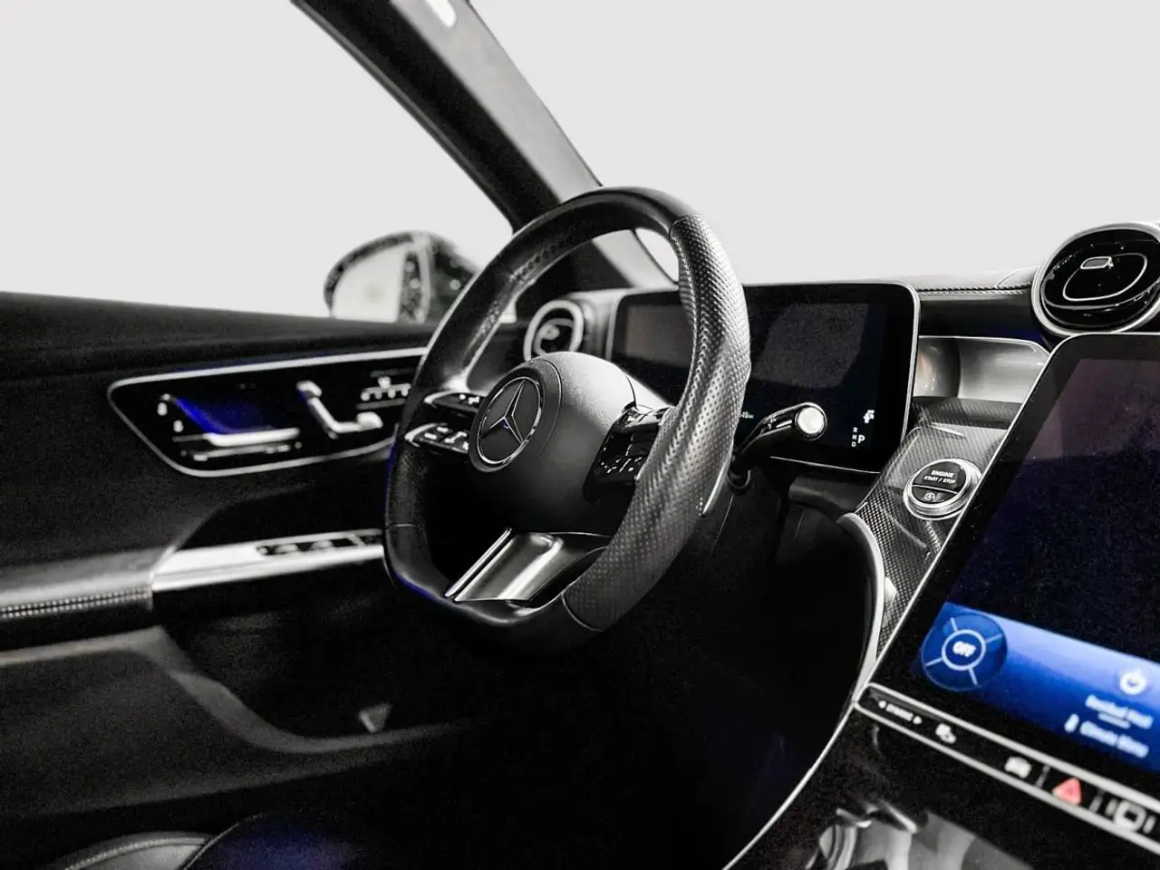 Mercedes-Benz GLC - Image 19