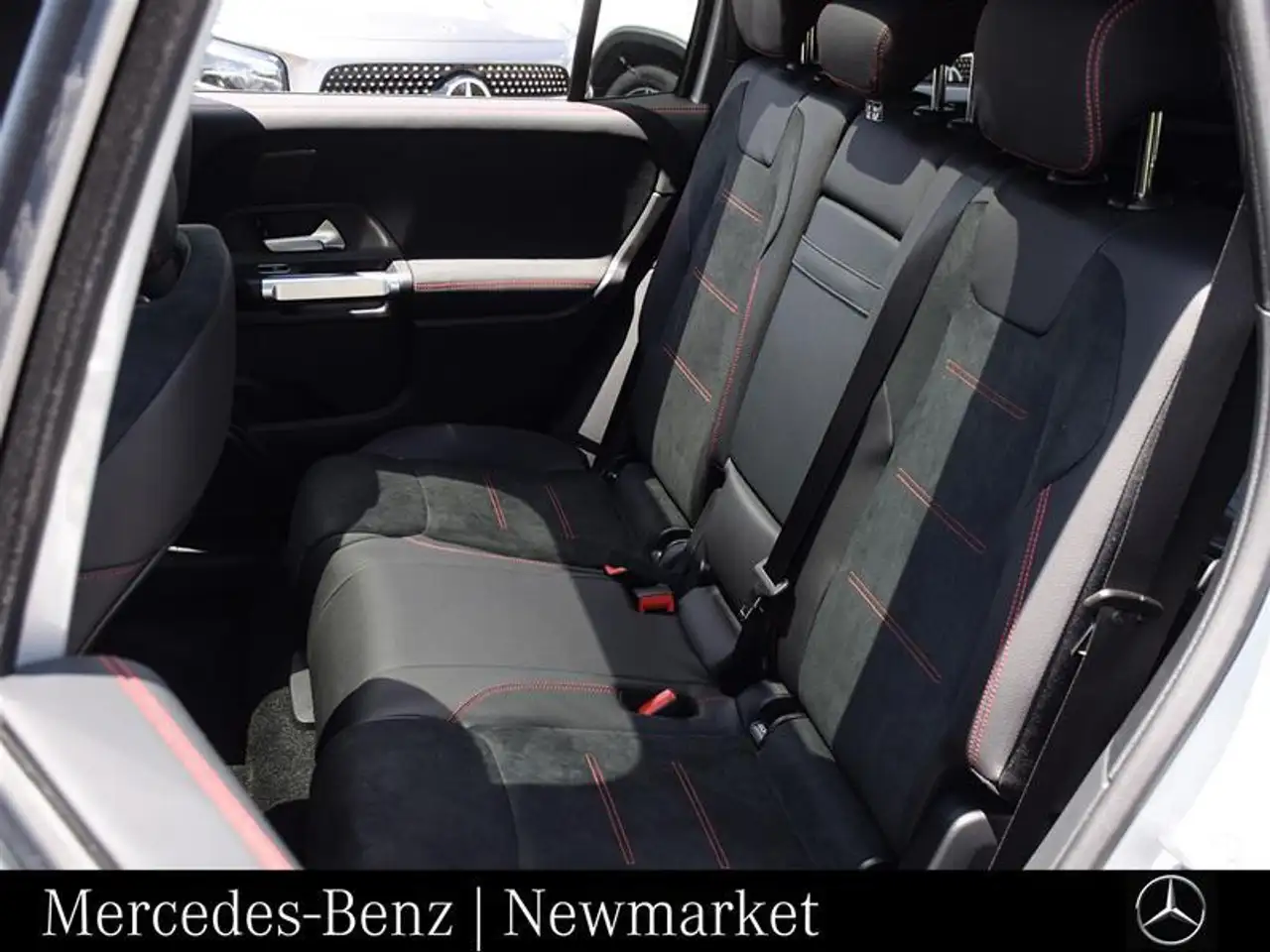 Mercedes-Benz GLB - Image 19