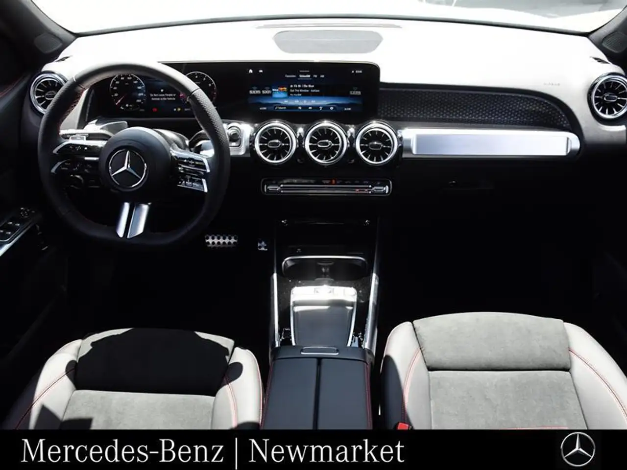 Mercedes-Benz GLB - Image 16