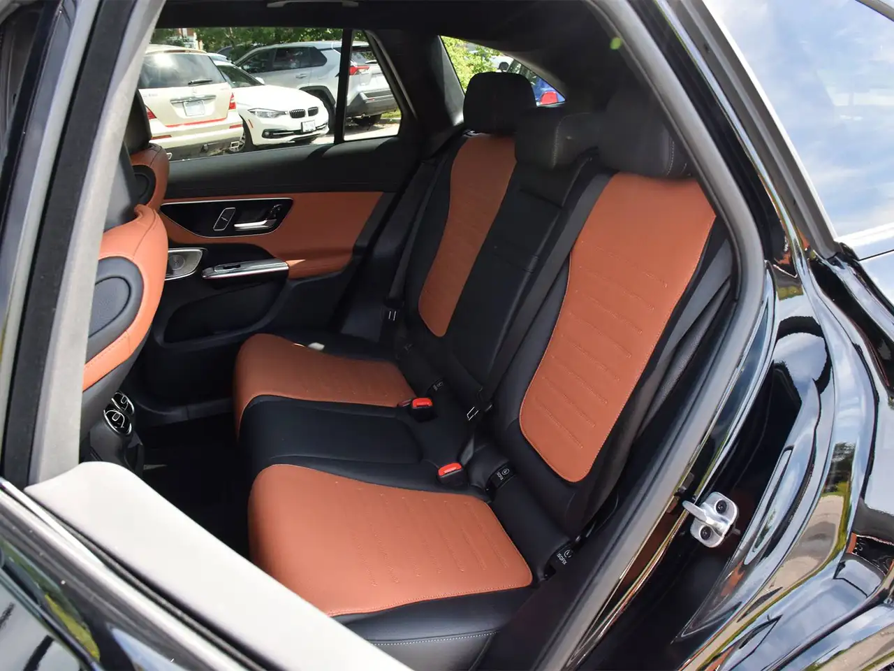 Mercedes-Benz GLC - Image 11