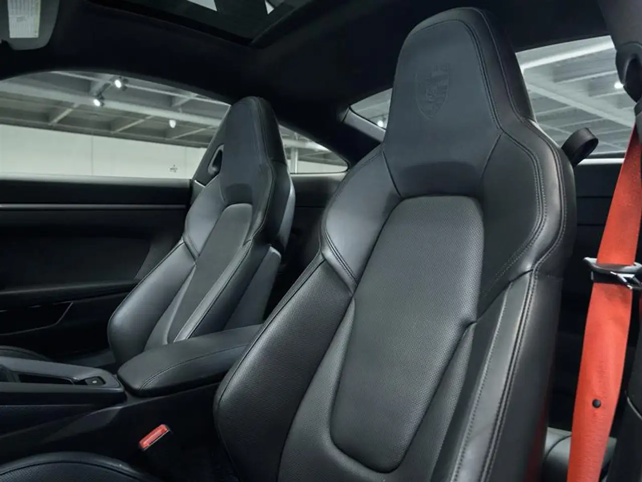 Porsche 911 - Image 20