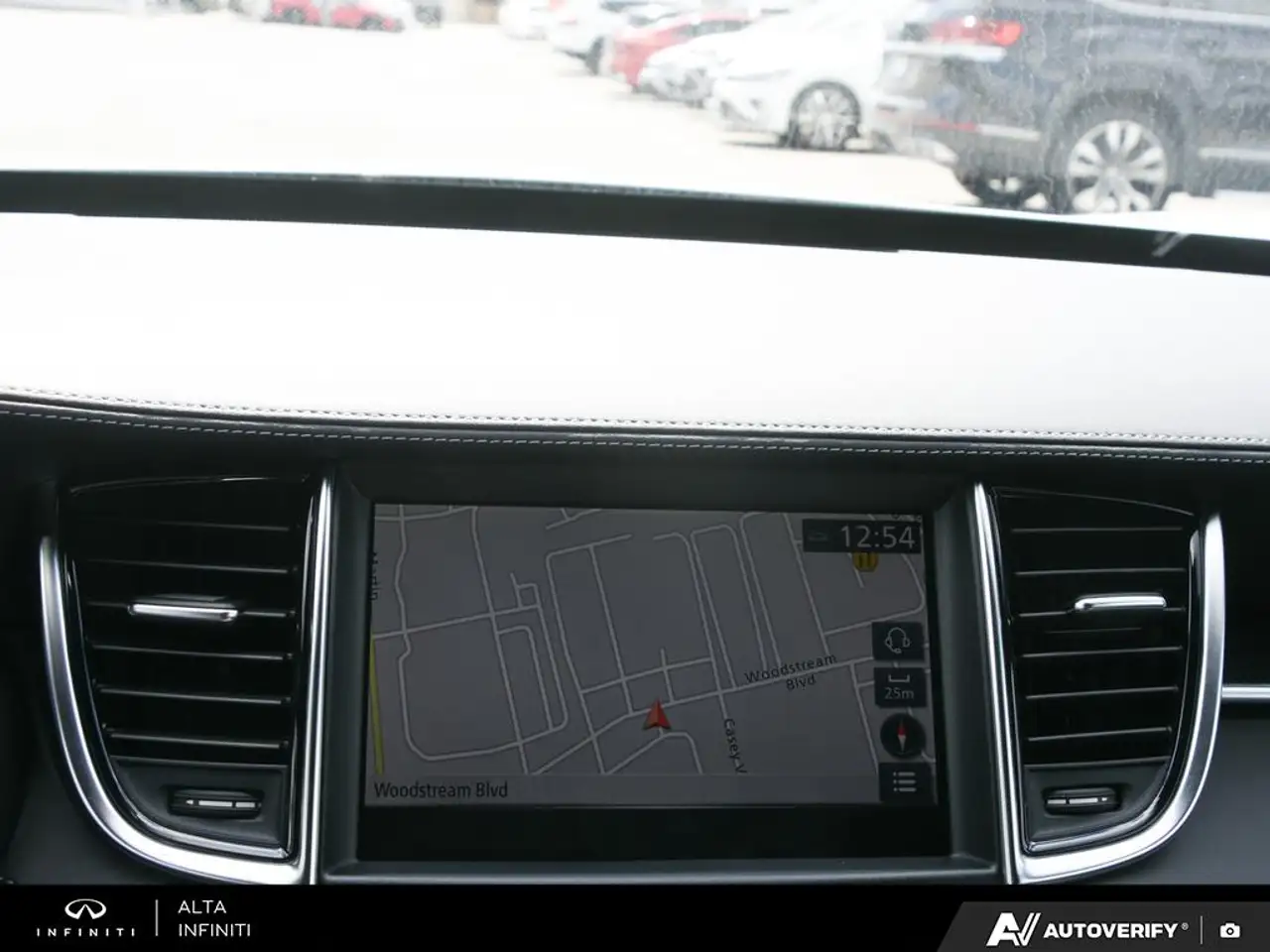 Infiniti QX50 - Image 21