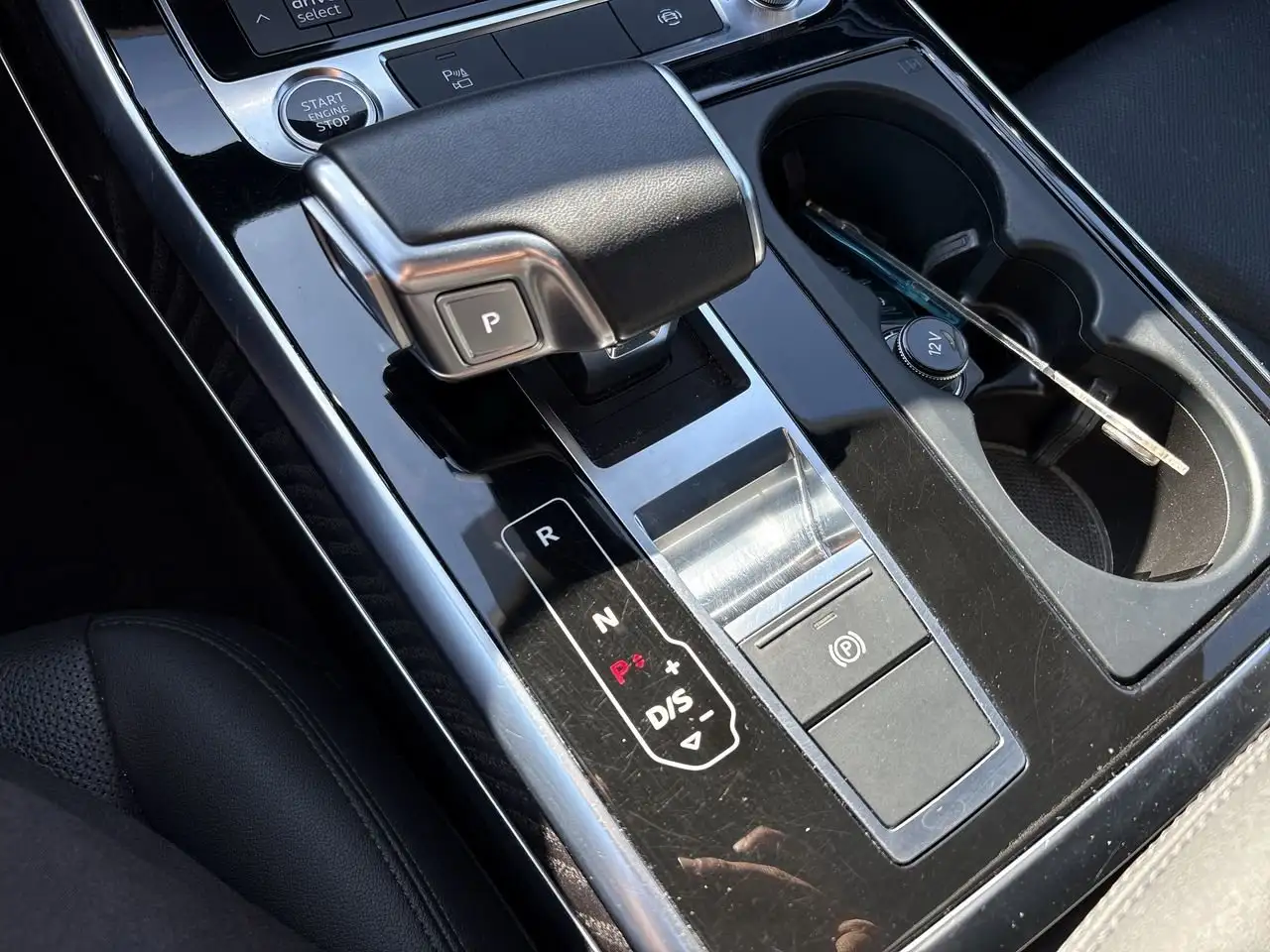 Audi Q7 - Image 27