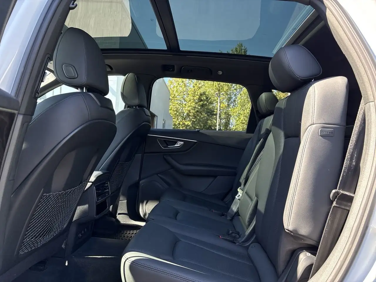 Audi Q7 - Image 30