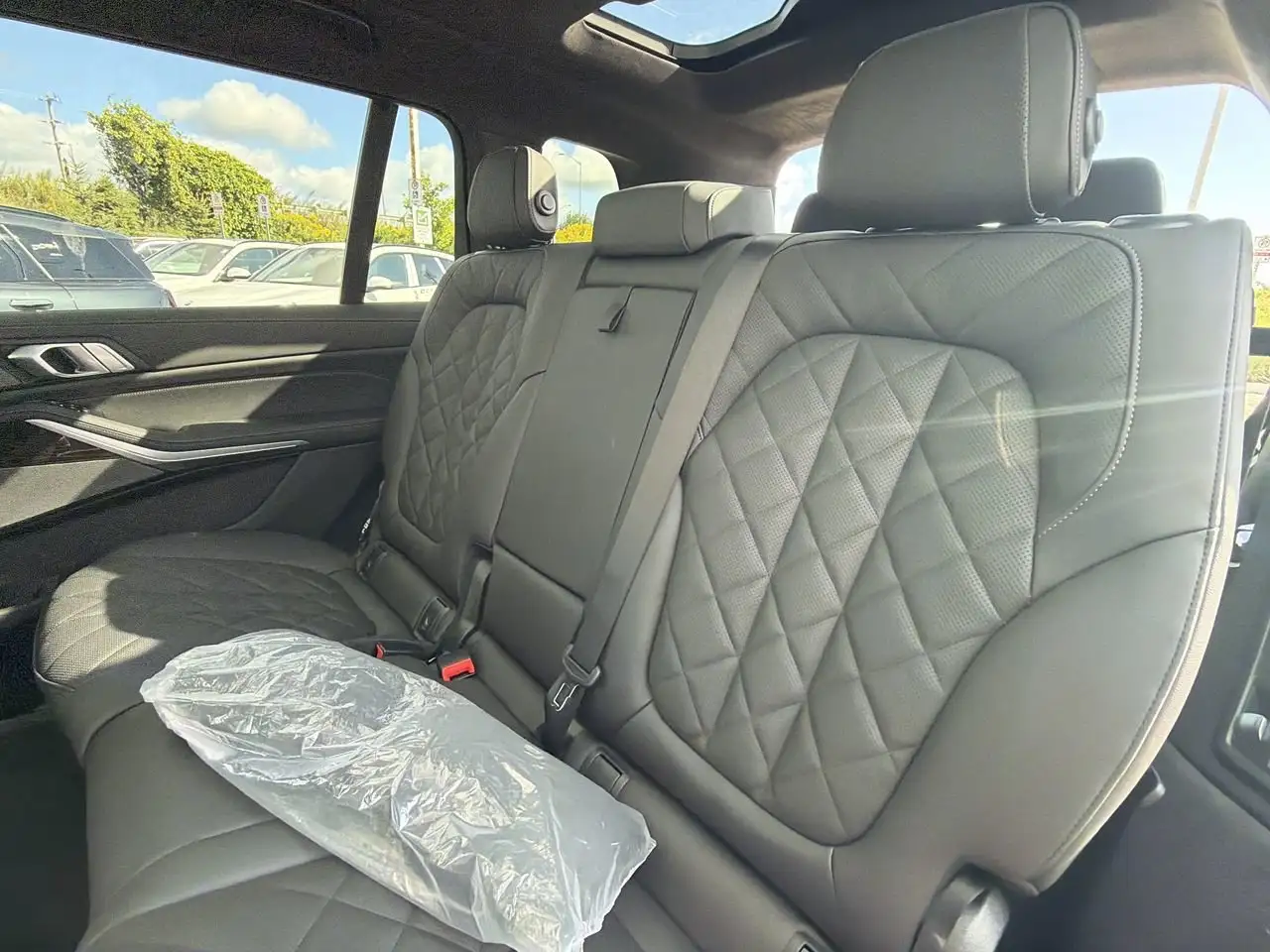 BMW X7 - Image 31