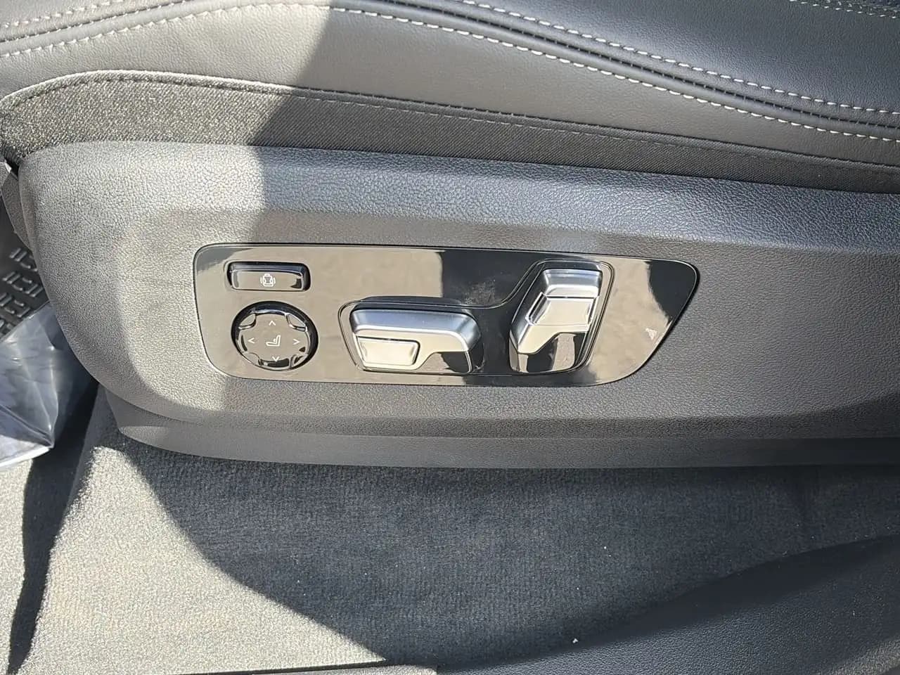 BMW X7 - Image 20