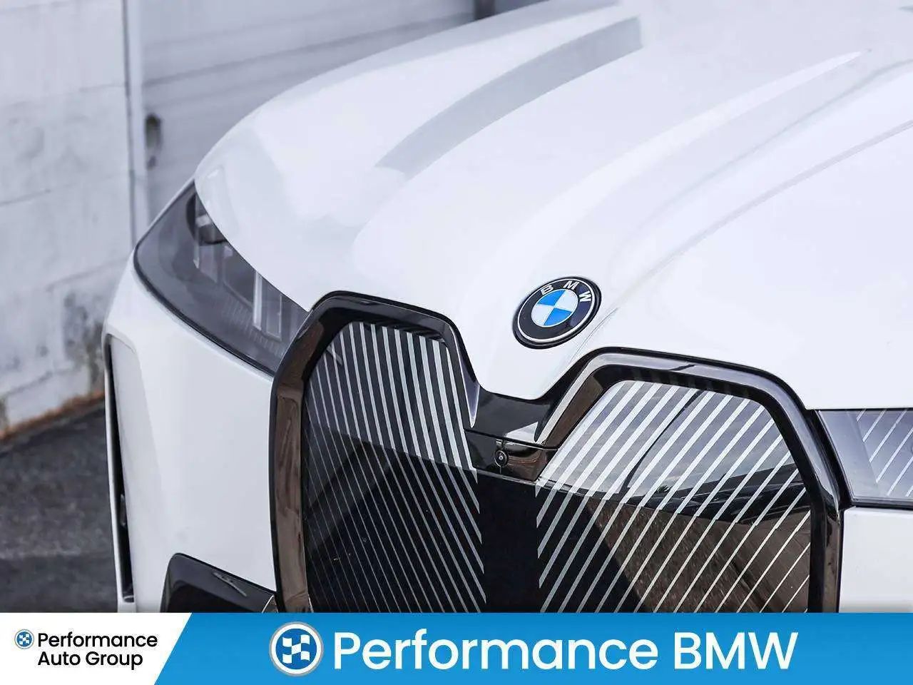 BMW iX - Image 8