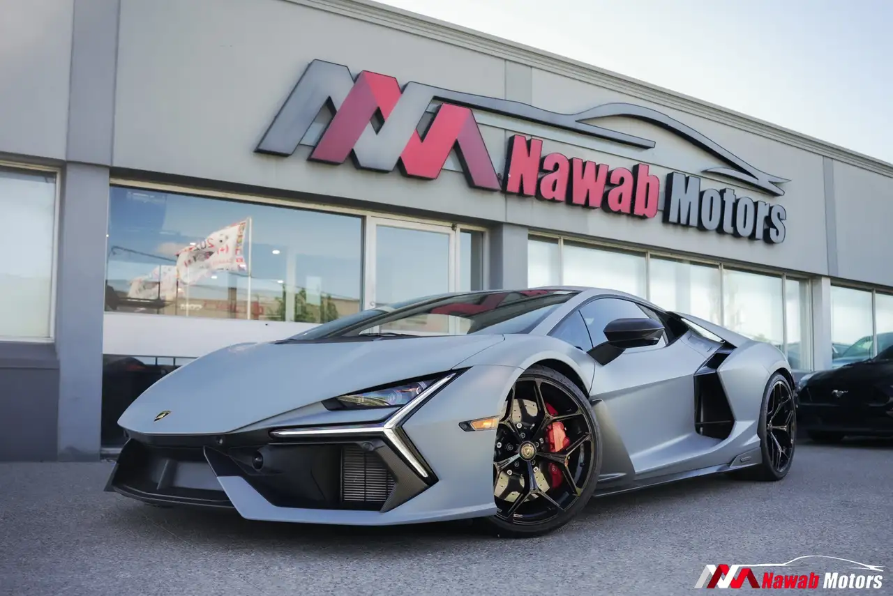 Lamborghini Revuelto