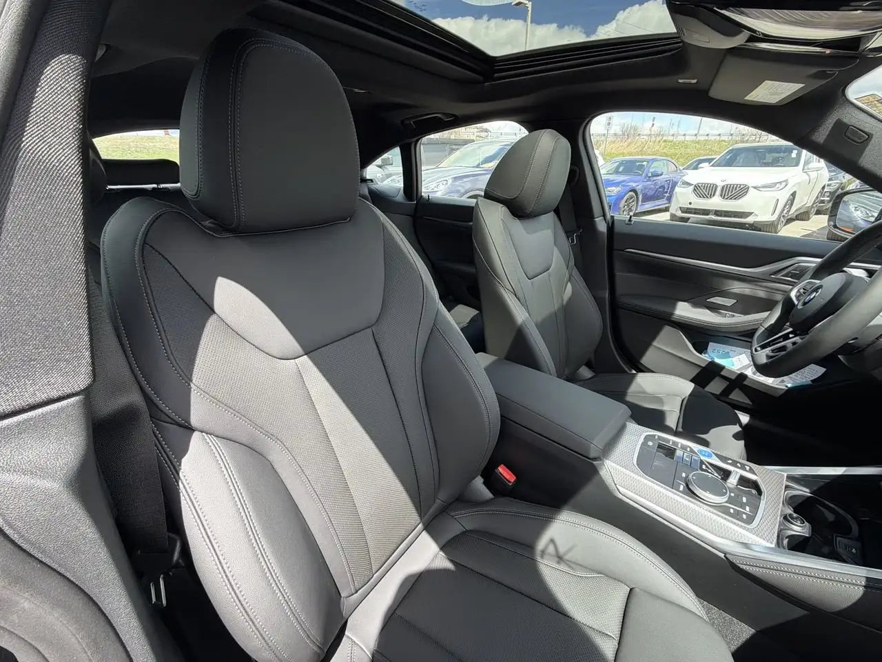 BMW i4 - Image 33