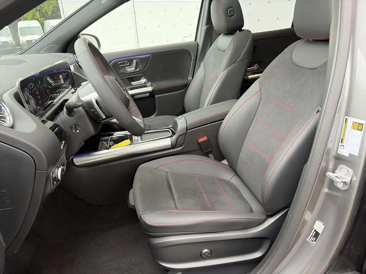Mercedes-Benz GLA - Image 19