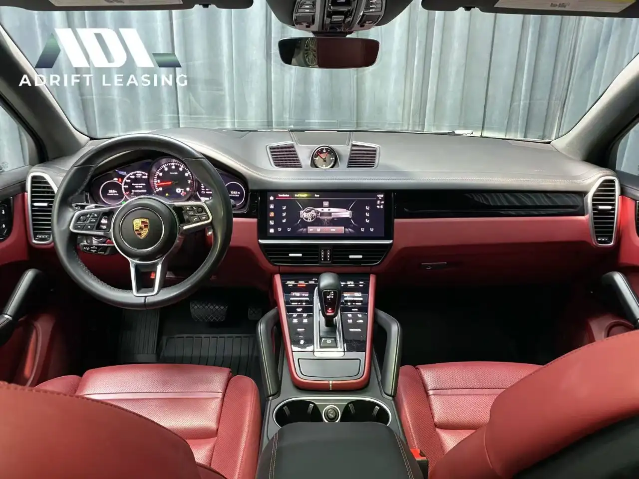 Porsche Cayenne - Image 12