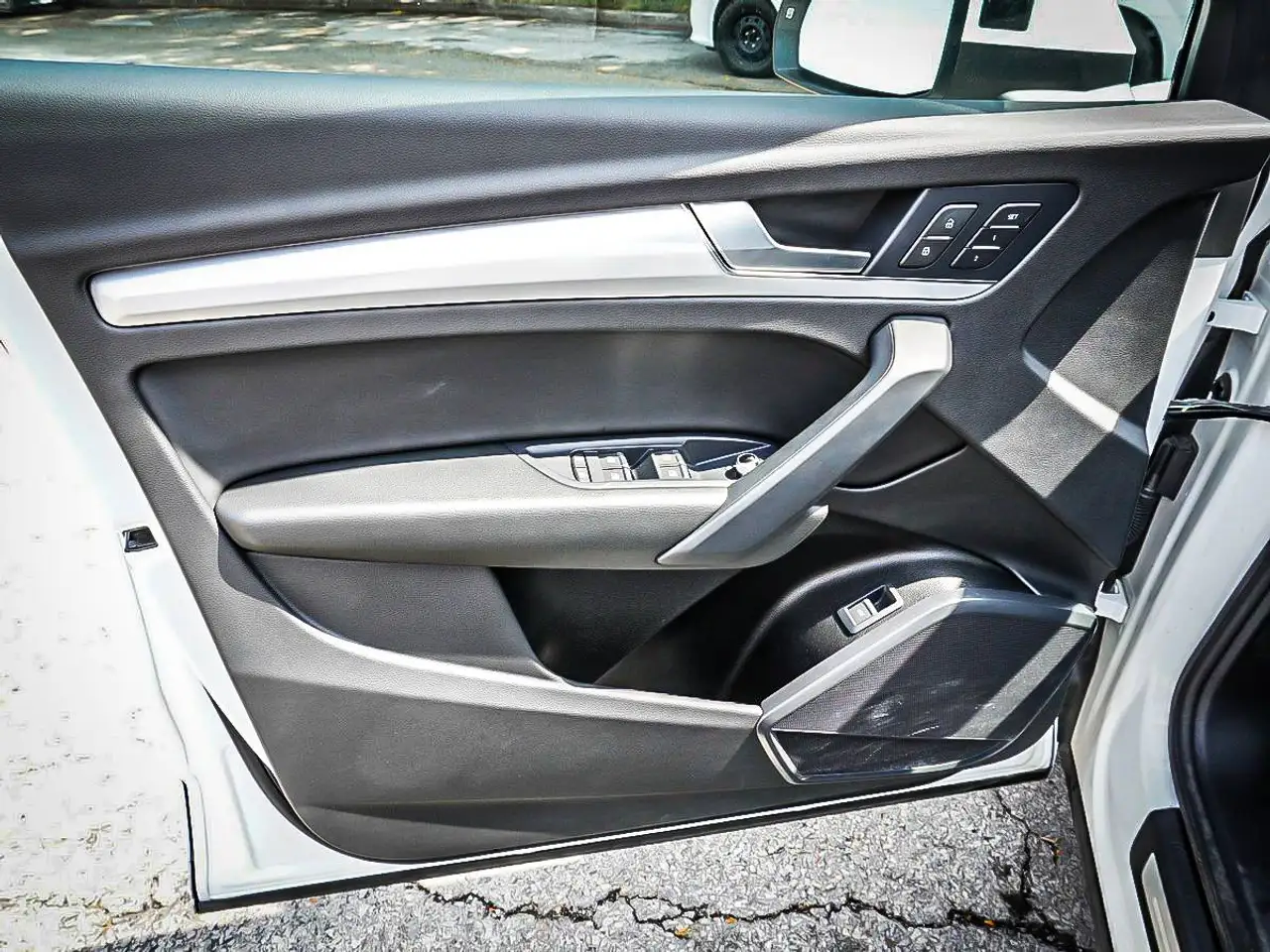 Audi Q5 - Image 12