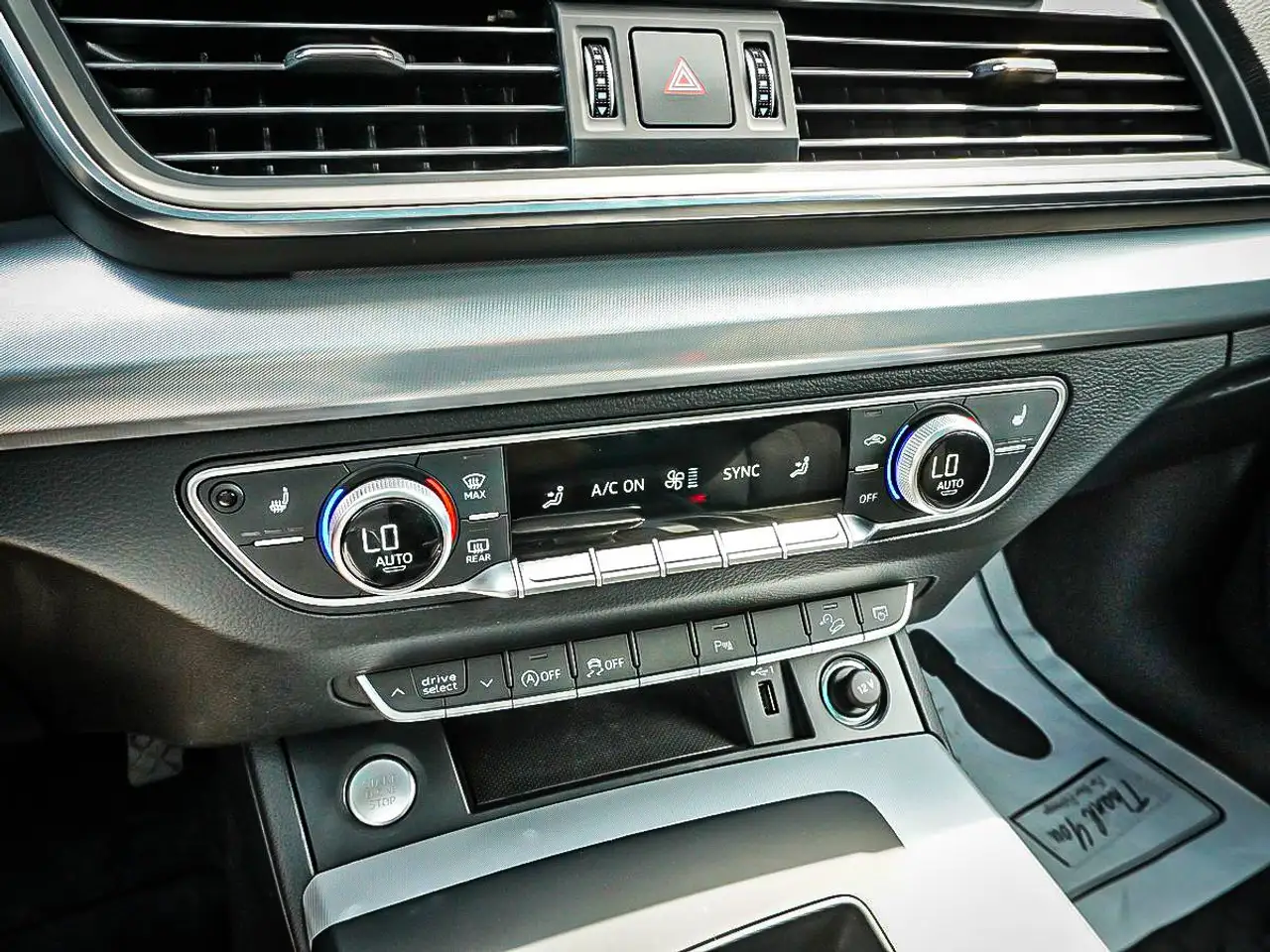 Audi Q5 - Image 25