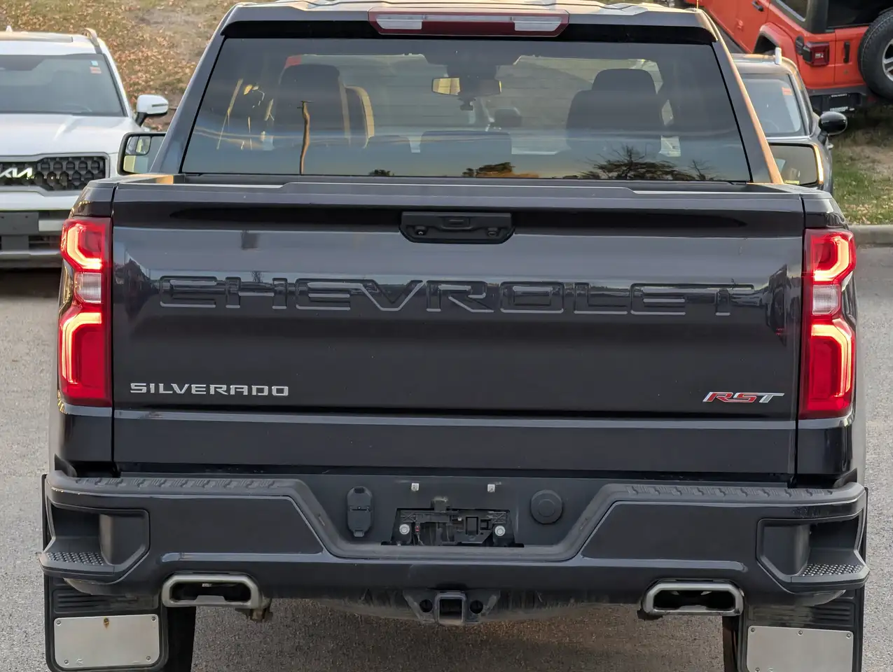 Chevrolet Silverado 1500 - Image 7
