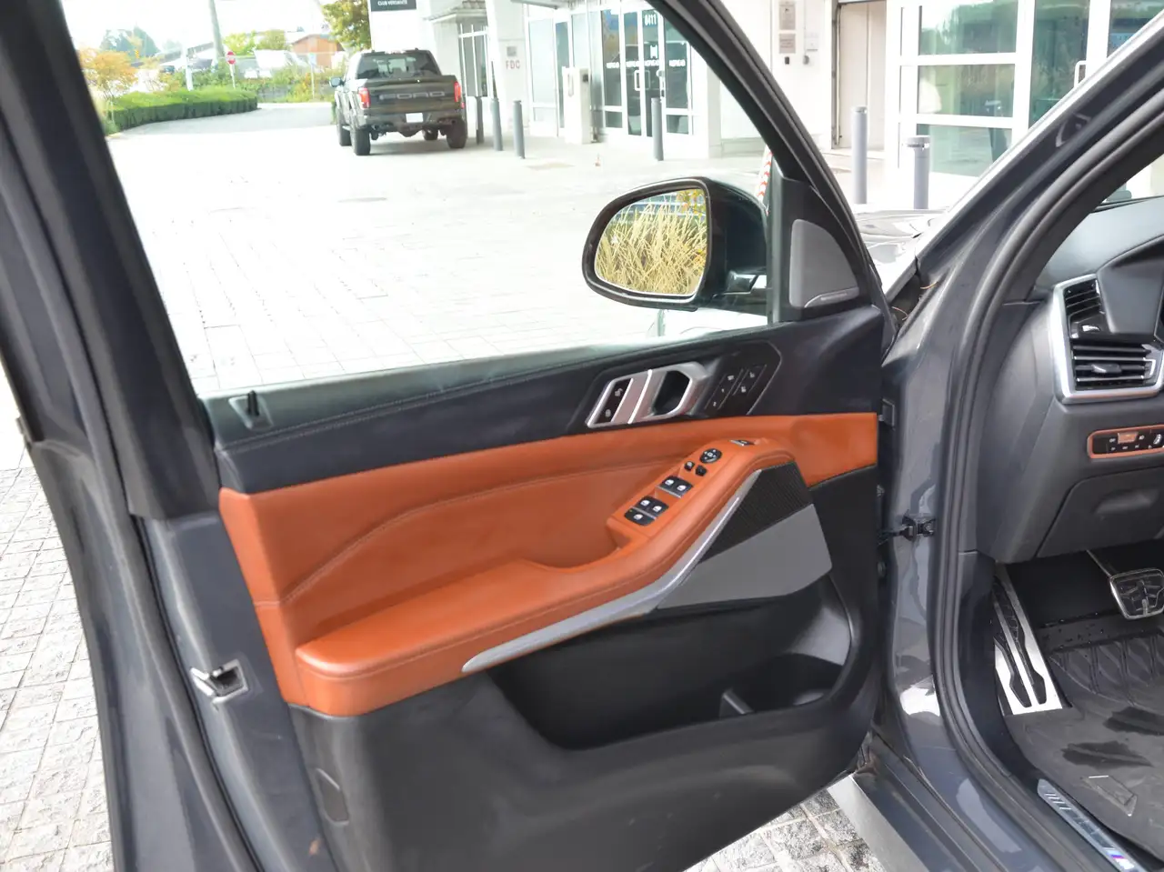 BMW X5 - Image 7
