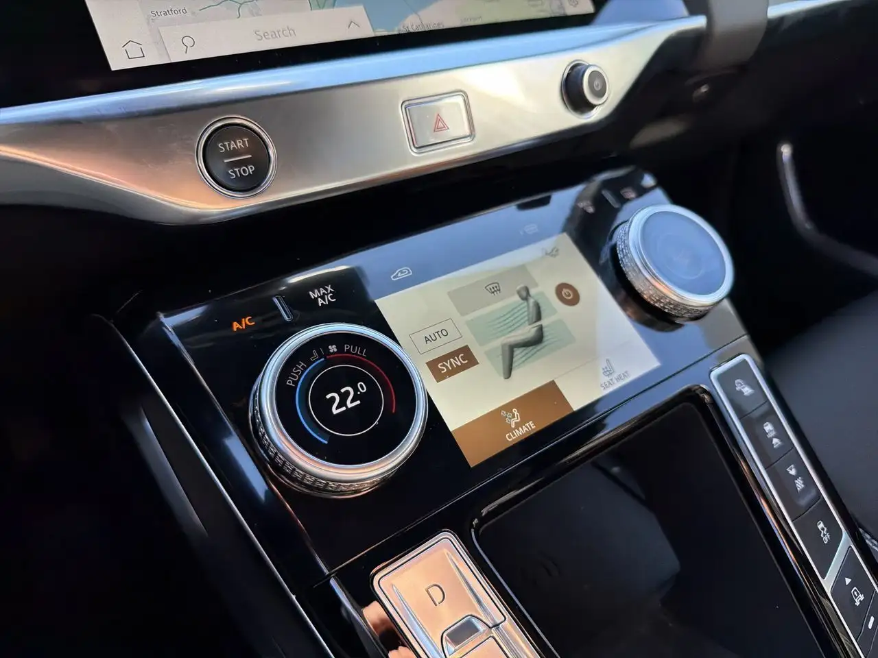 Jaguar I-Pace - Image 16