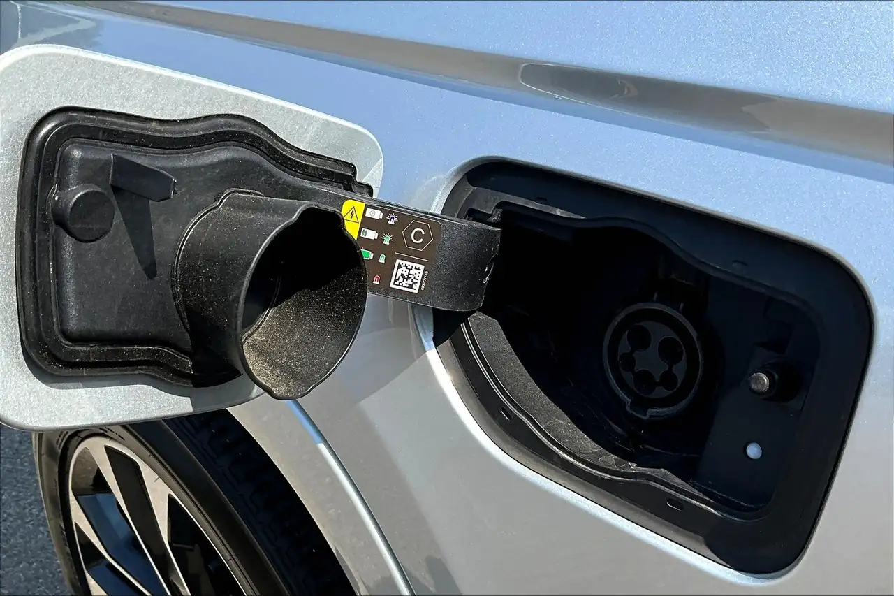 Jeep Grand Cherokee - Image 33