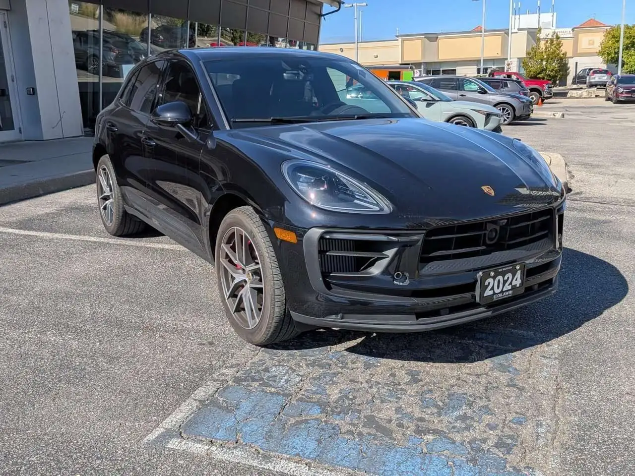Porsche Macan - Image 1