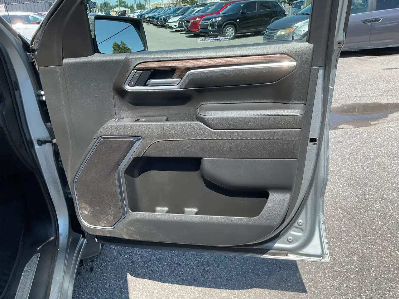 Chevrolet Silverado 1500 - Image 31