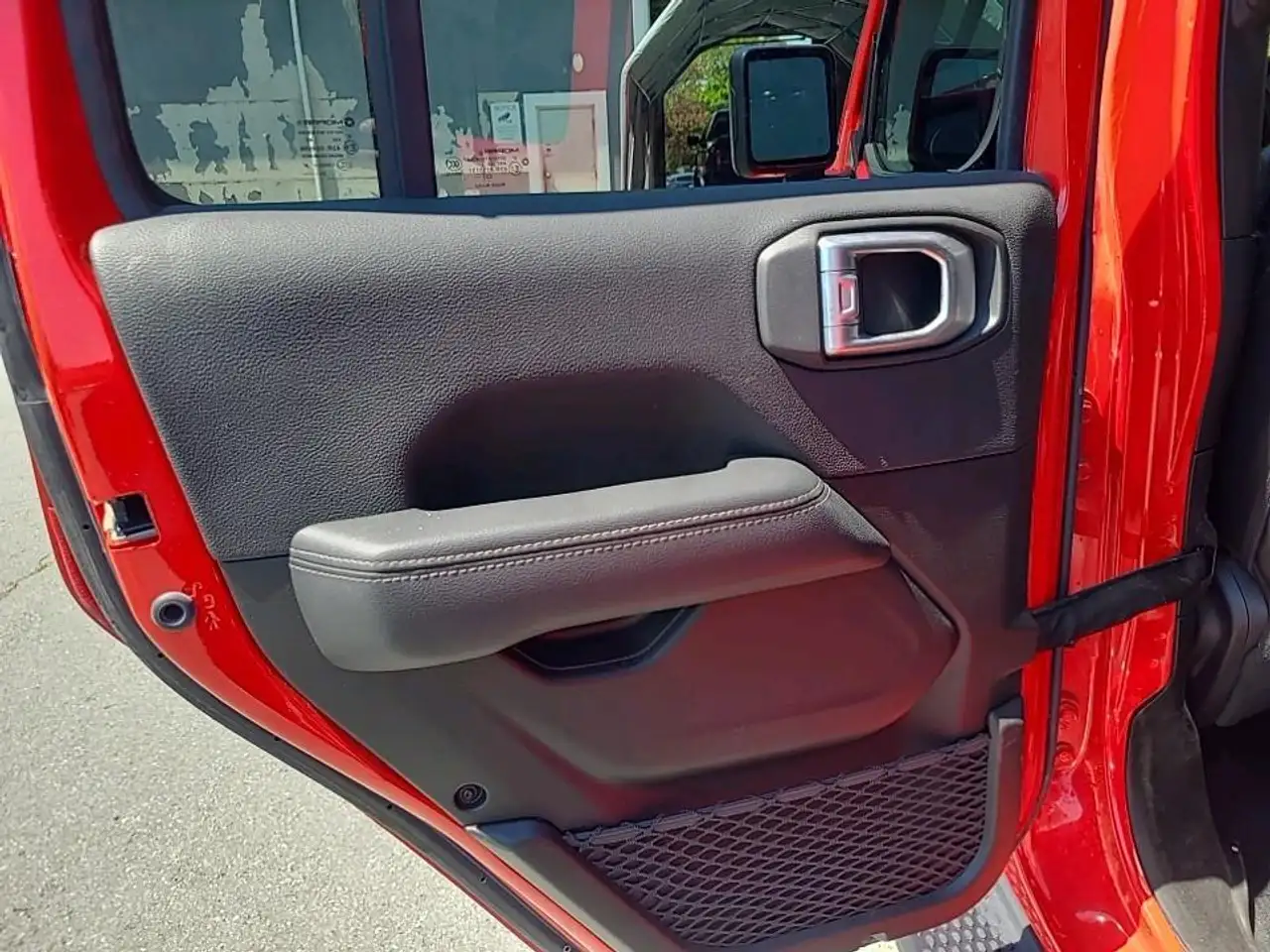 Jeep Wrangler - Image 6