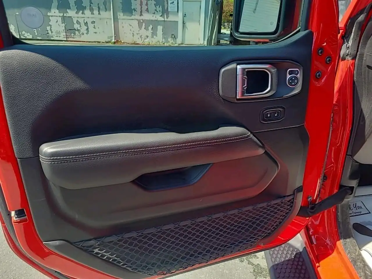 Jeep Wrangler - Image 4