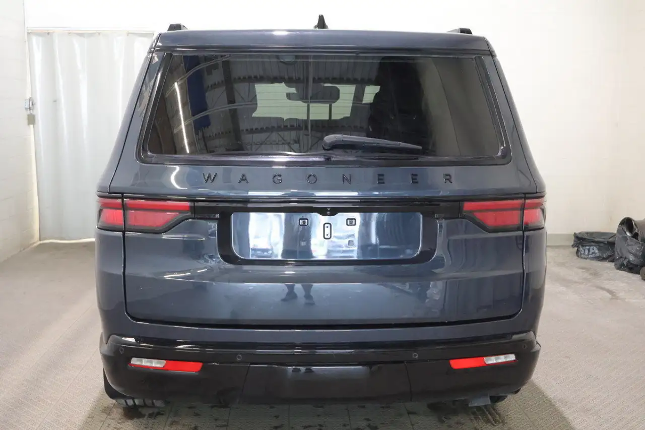 Jeep Wagoneer - Image 6