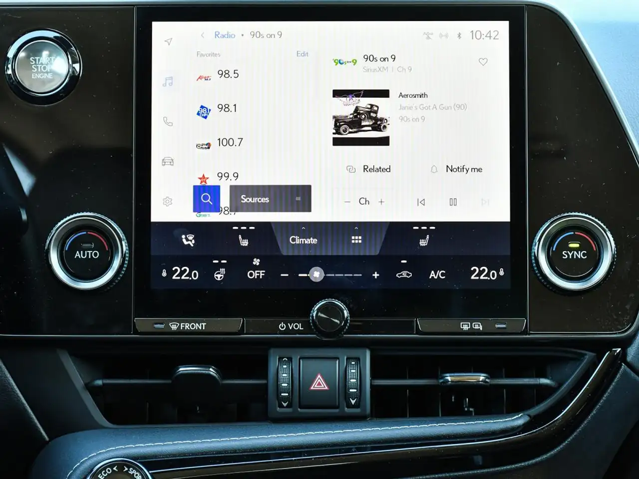 Lexus NX 250 - Image 23