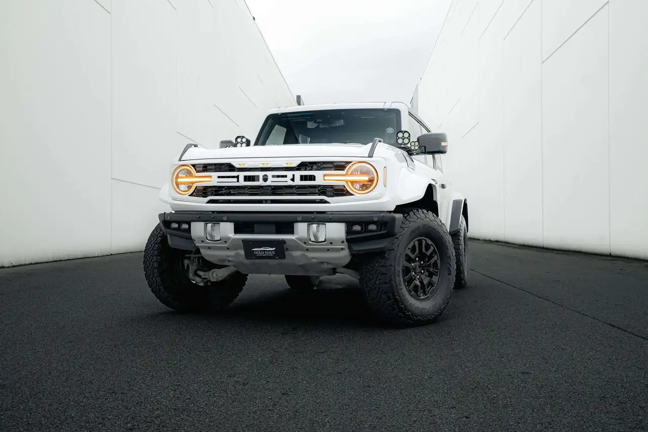 Ford Bronco - Image 1