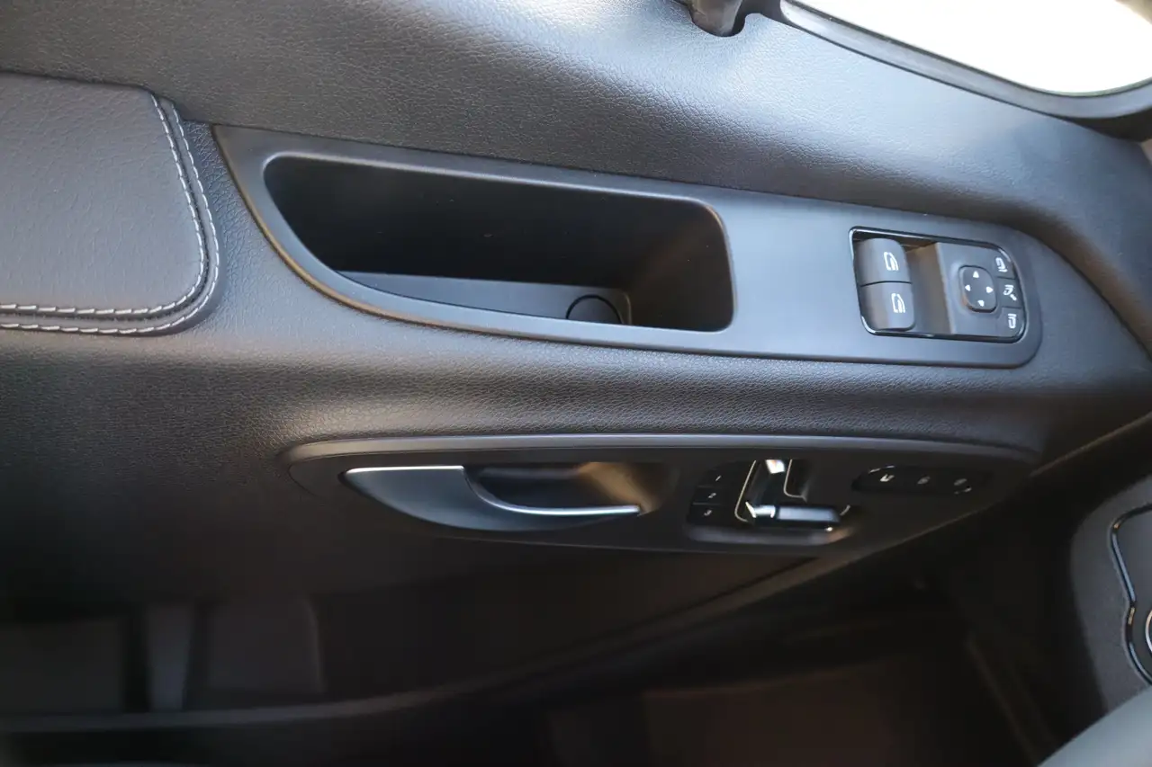 Mercedes-Benz Sprinter - Image 14