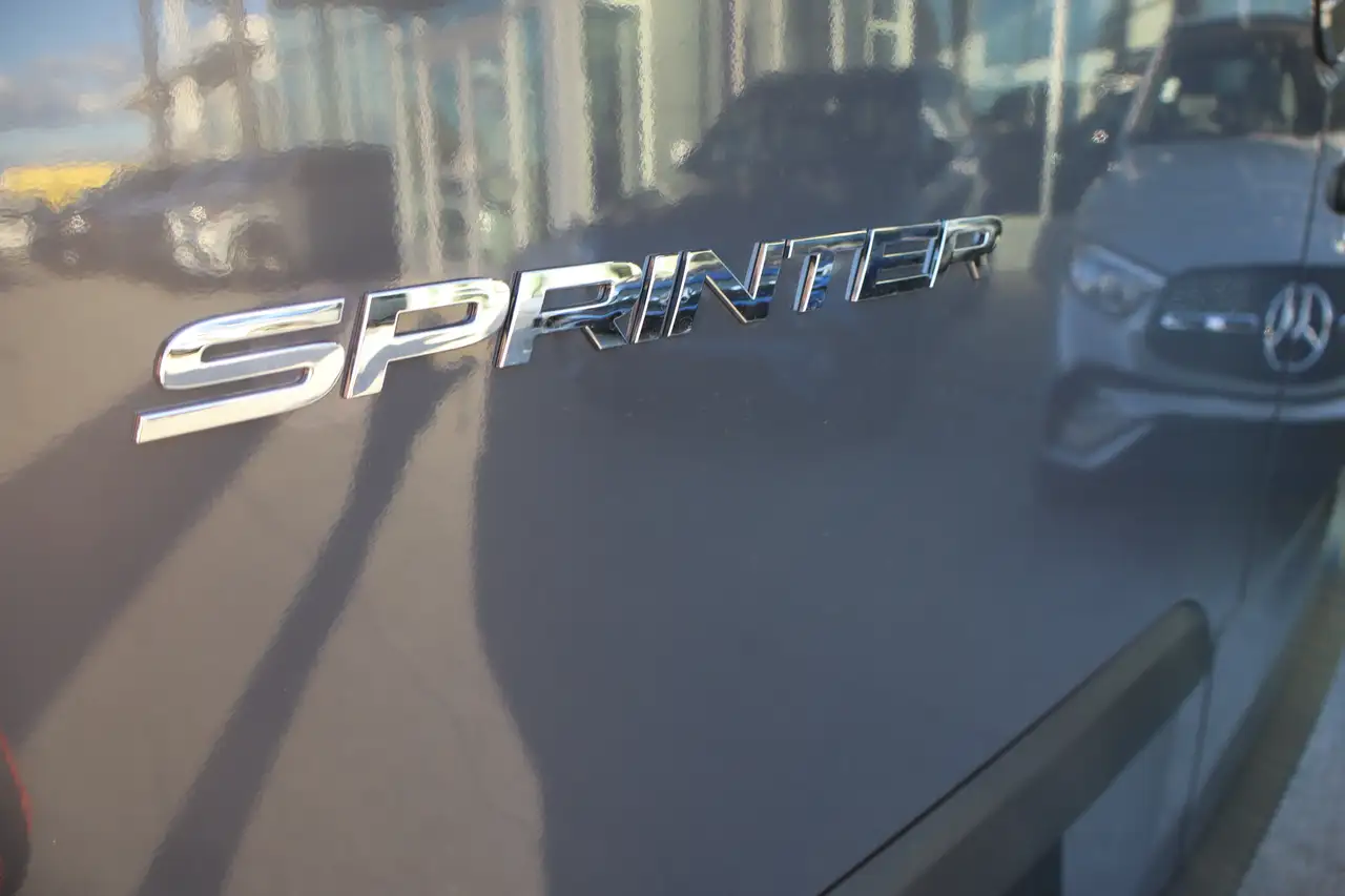 Mercedes-Benz Sprinter - Image 6