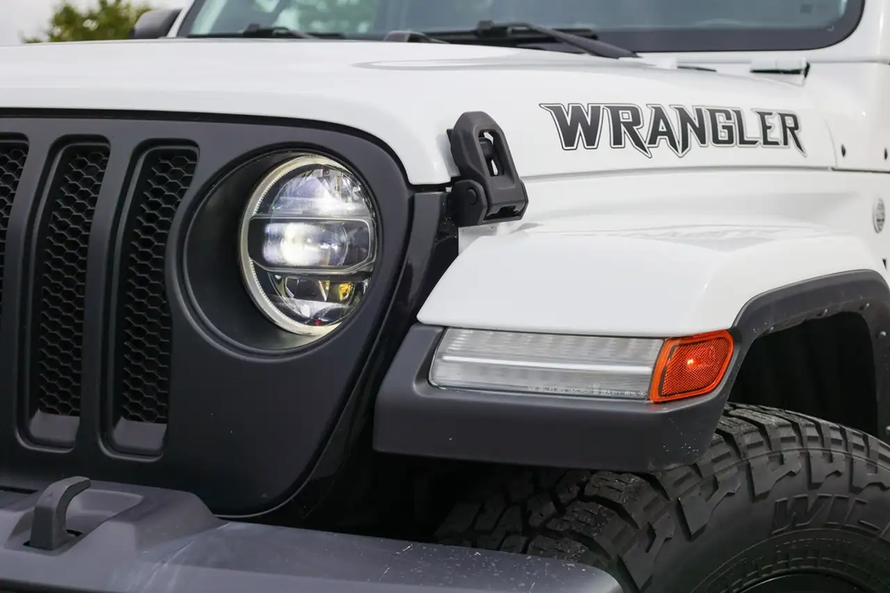 Jeep Wrangler - Image 6
