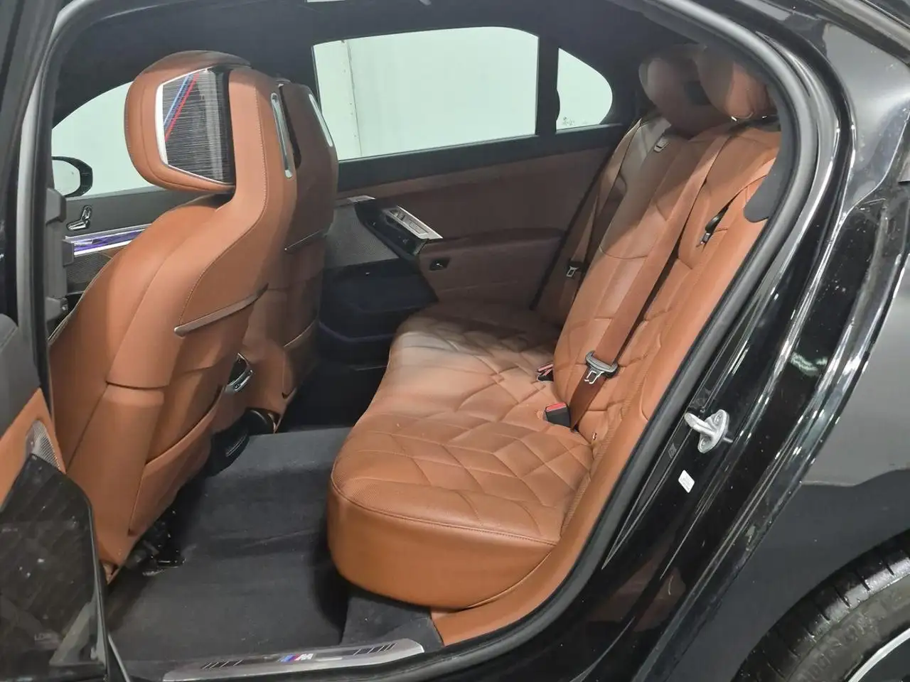 BMW i7 - Image 5