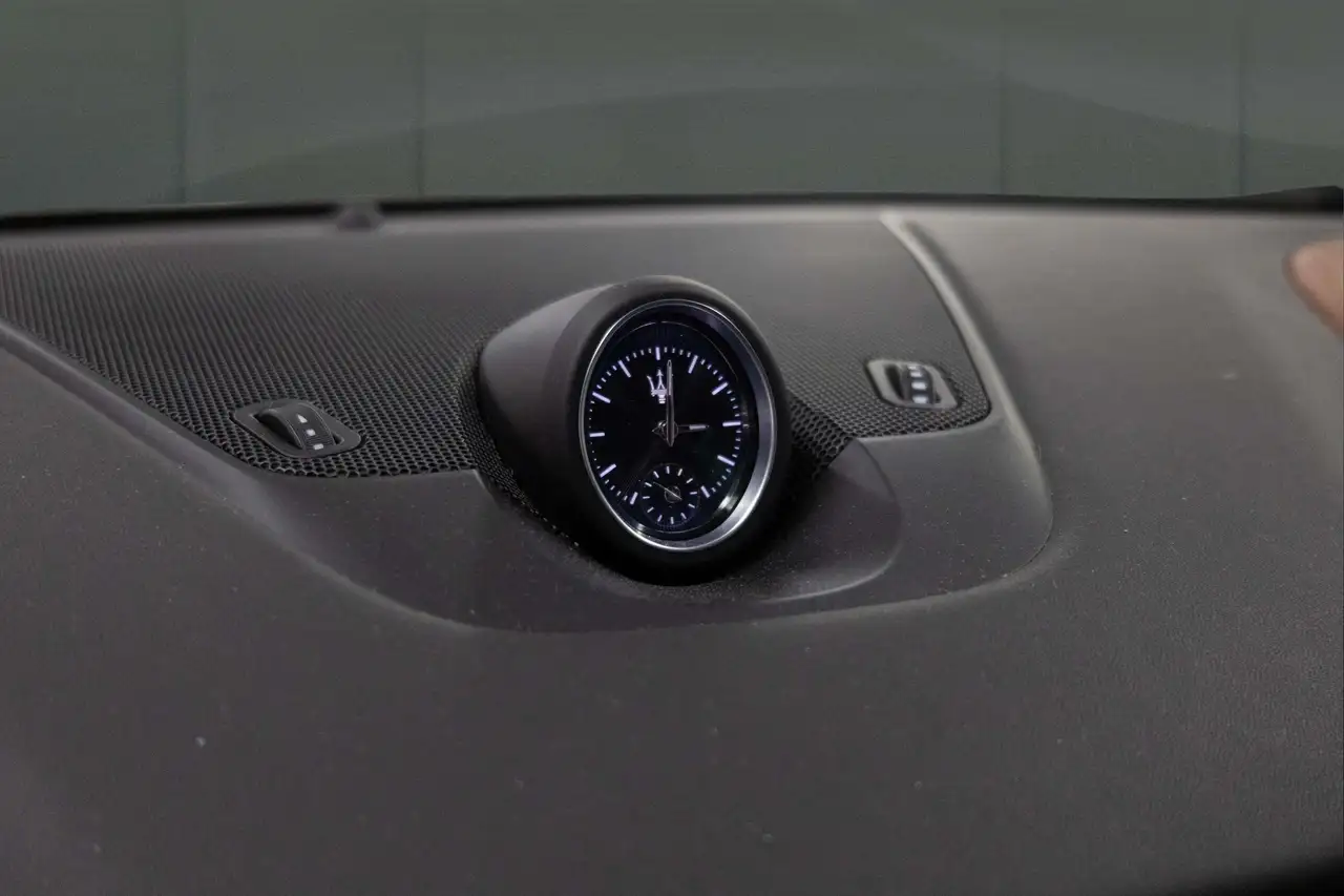 Maserati Levante - Image 20
