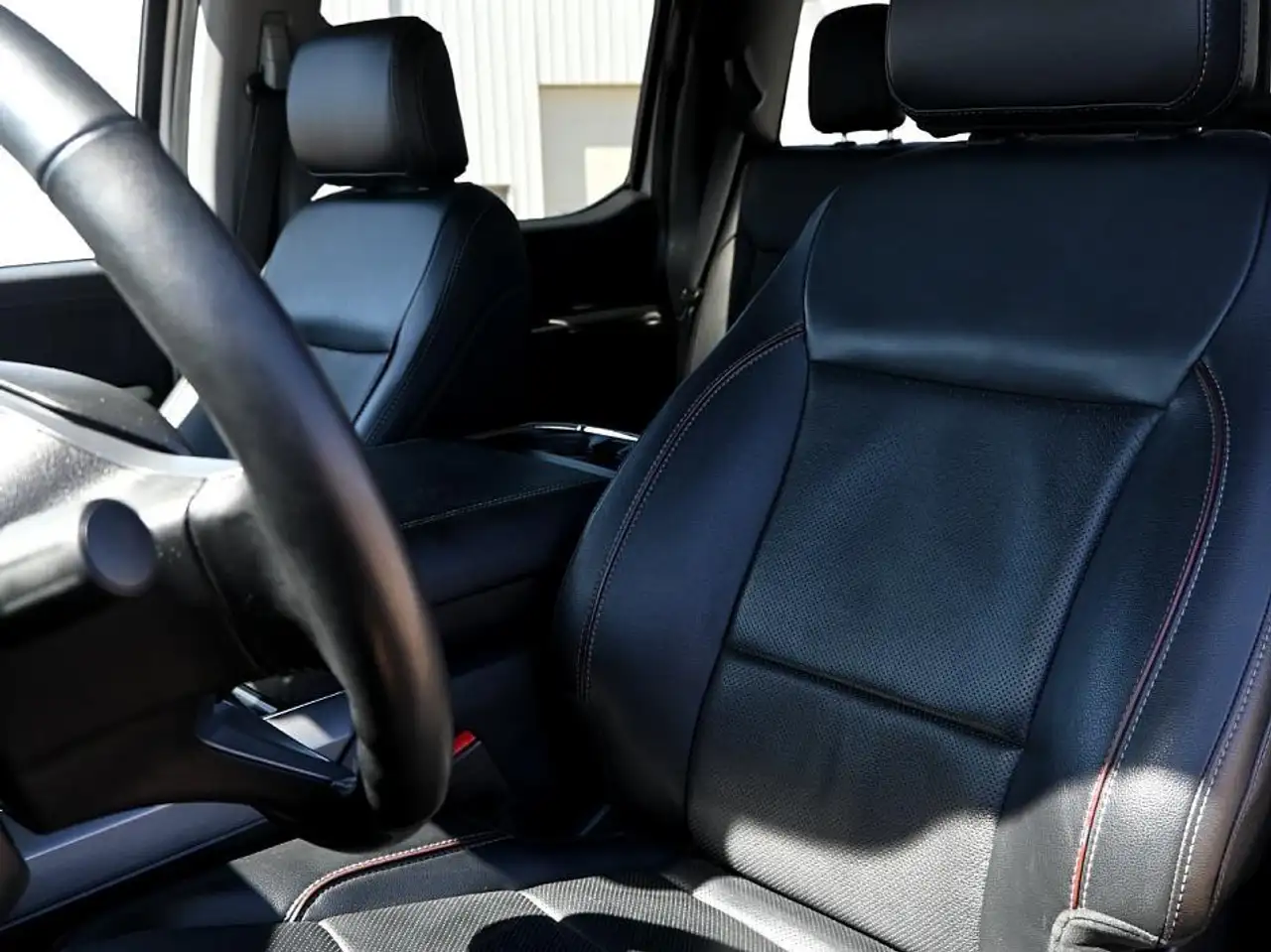Ford F-150 - Image 12