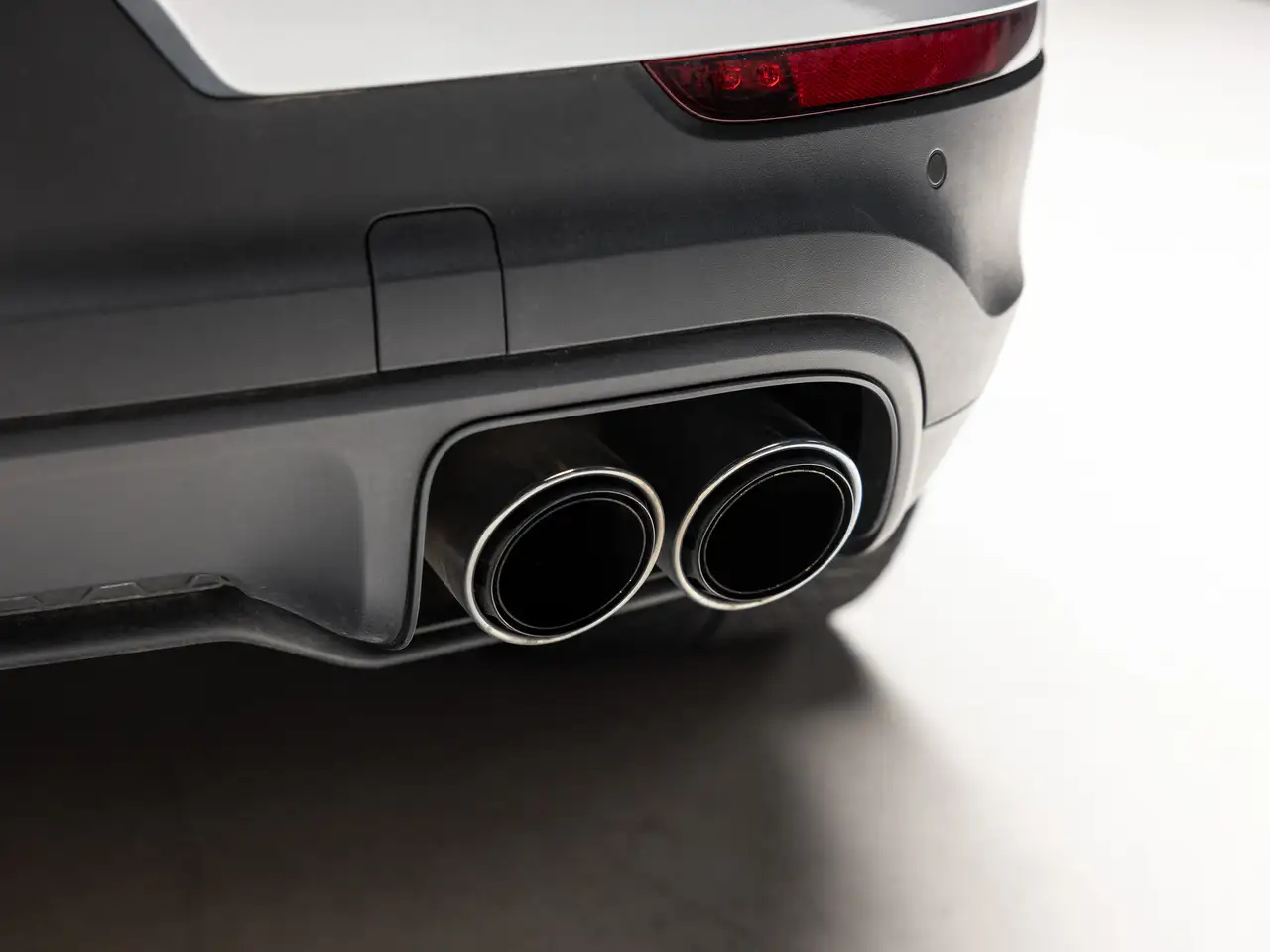 Porsche Cayenne - Image 41