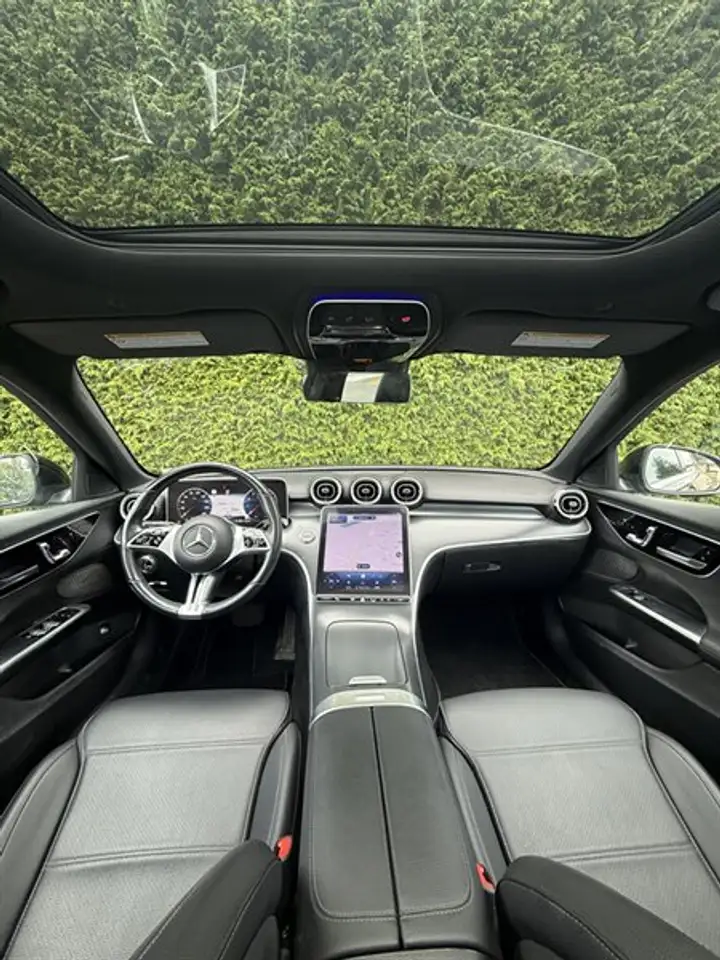 Mercedes-Benz C-Class - Image 32