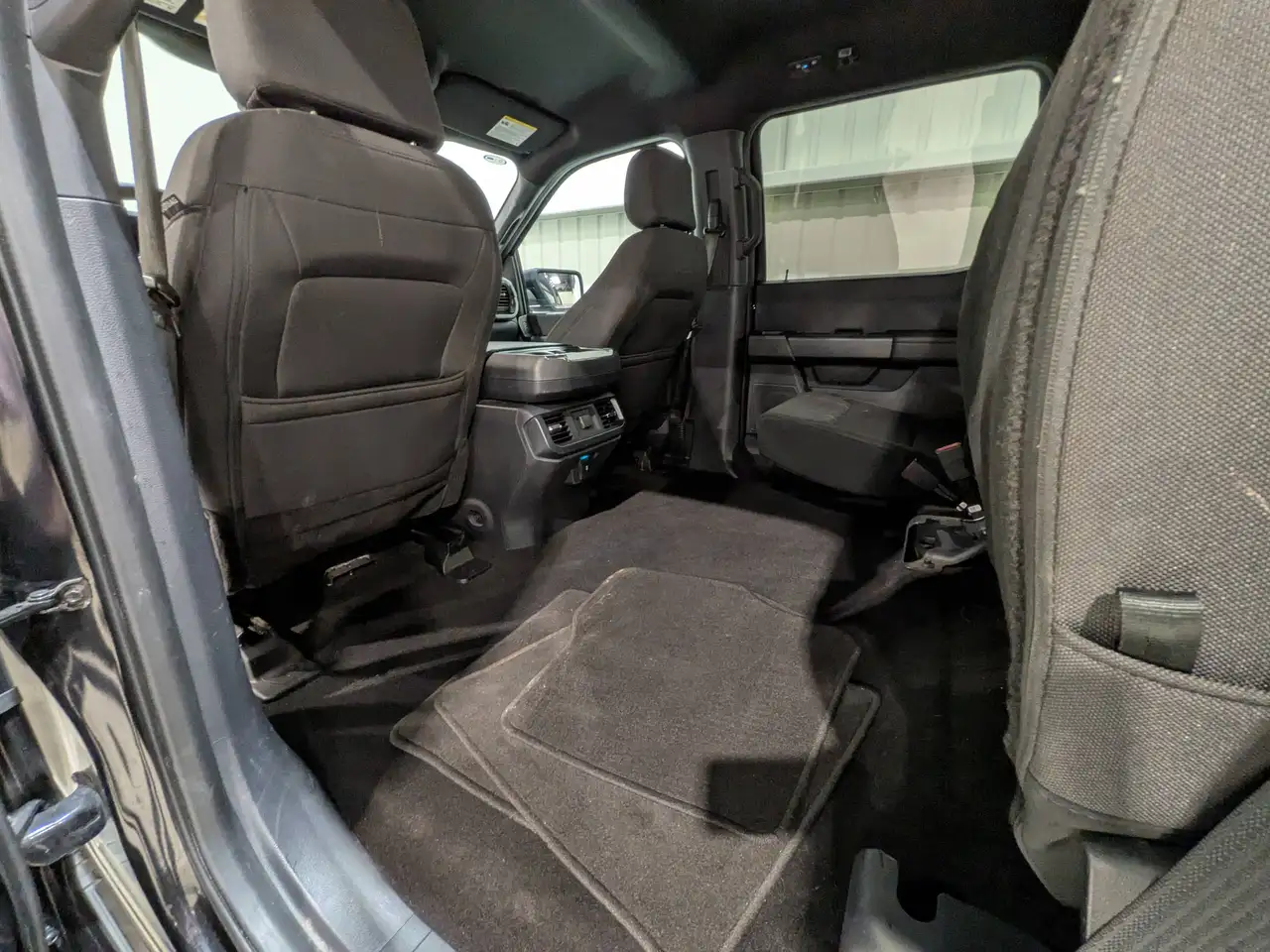 Ford F-150 - Image 21