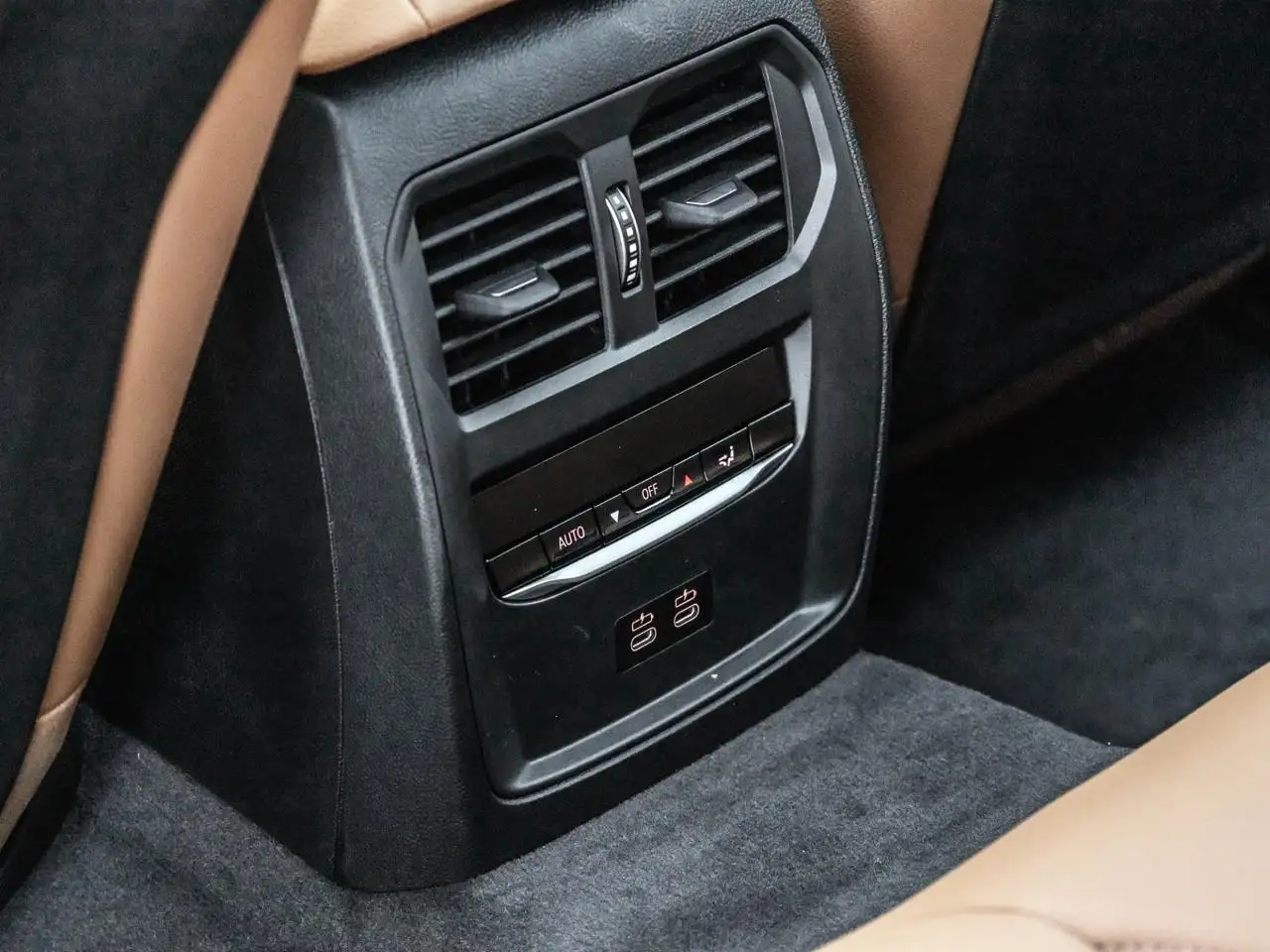 BMW i4 - Image 27